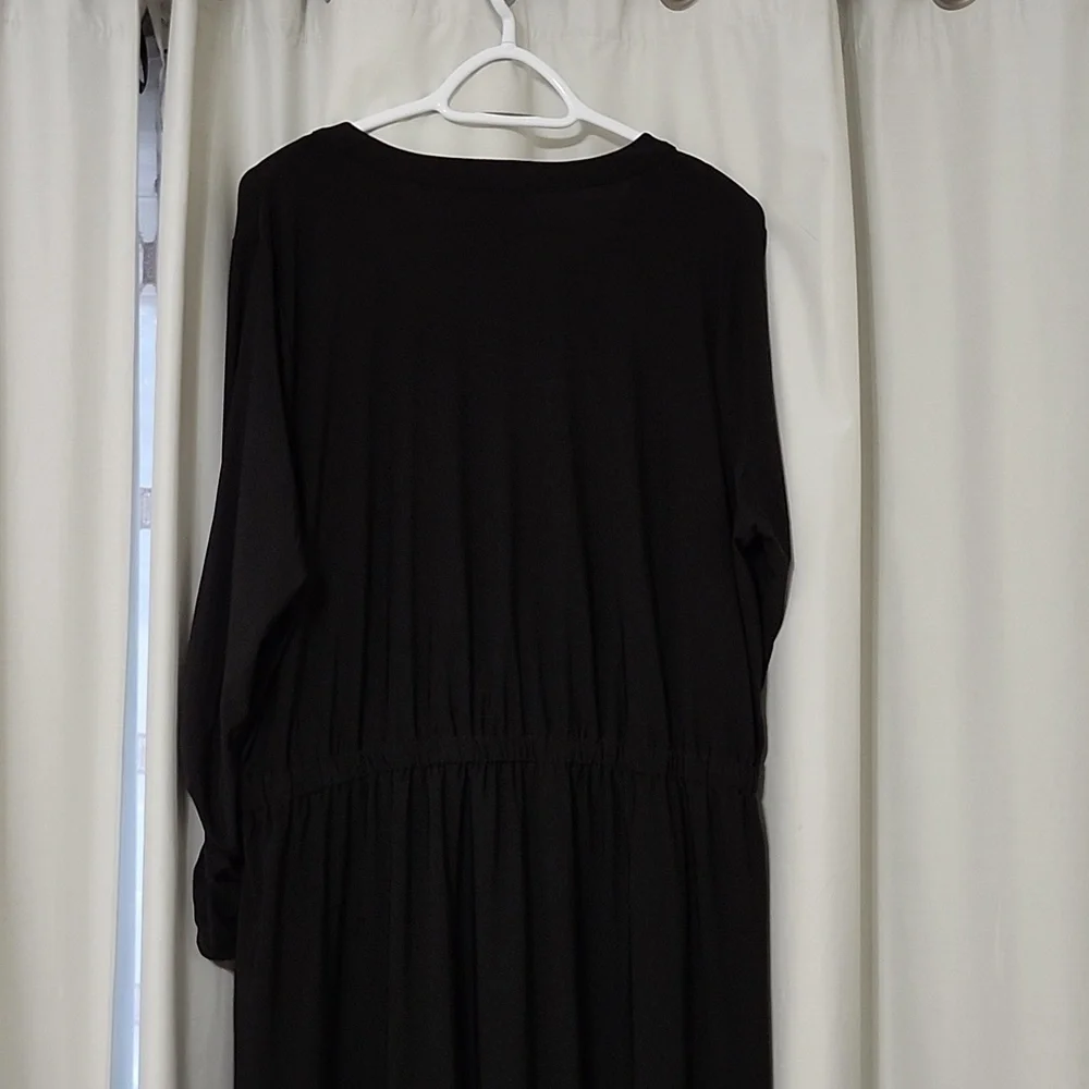 Dress - Picture 6 of 7